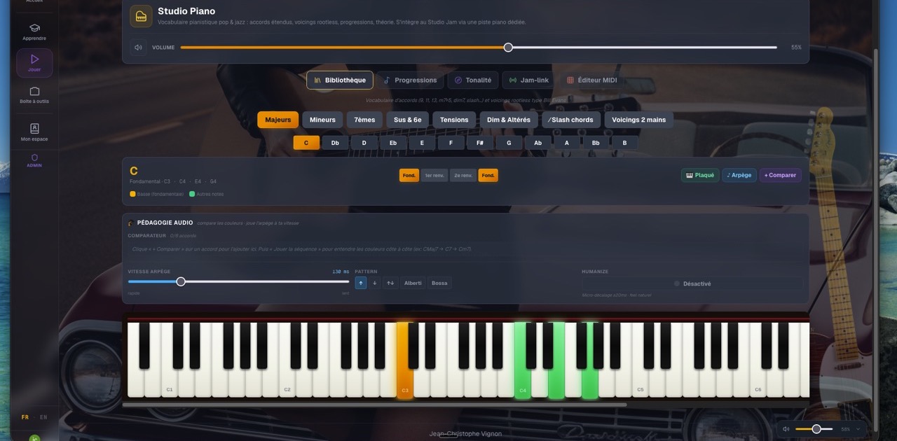 Studio piano de l'application : le clavier et l'accompagnement qui suit la grille d'accords